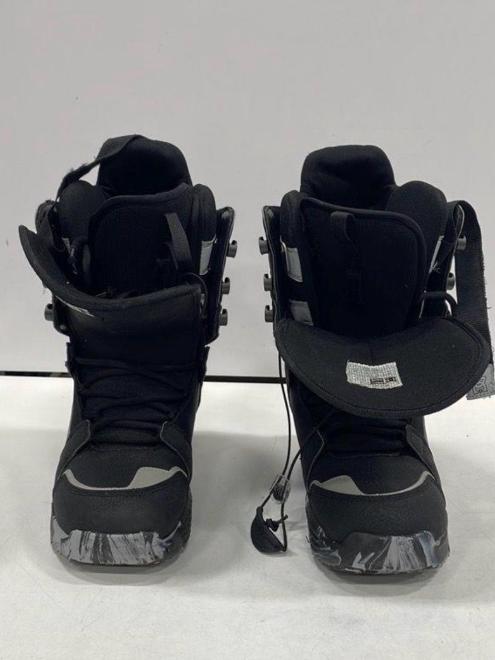 DC Black Men's Snowboard Boots - Size 9